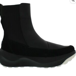 The North Face Women's Halseigh black Knit Boots booties
